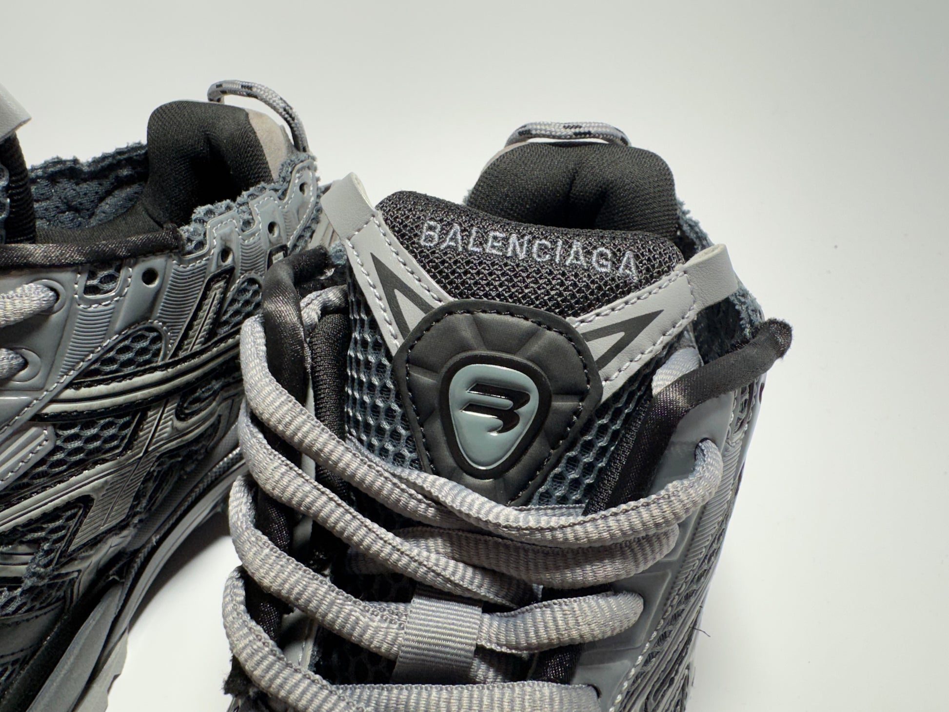 BALENCIAGA Runner - Black Gray