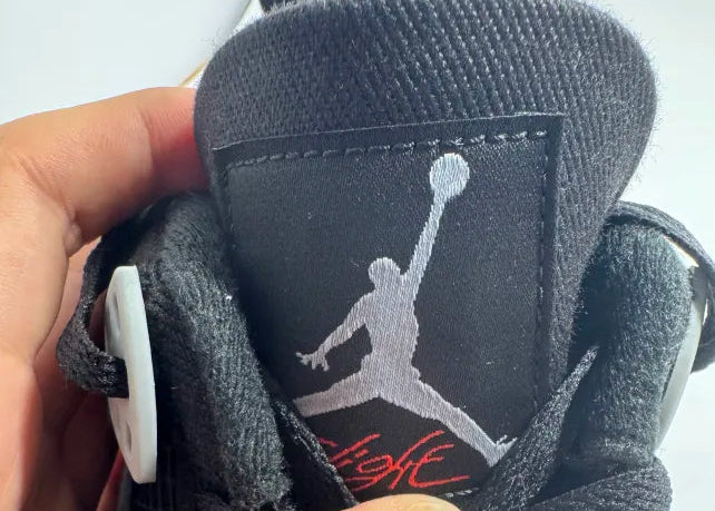 Jordan 4 Retro - Black canvas