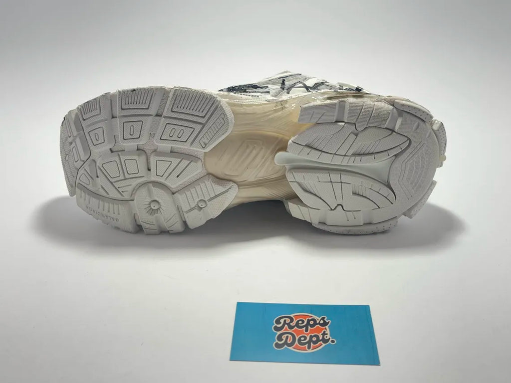 BALENCIAGA Runner - White Graffiti