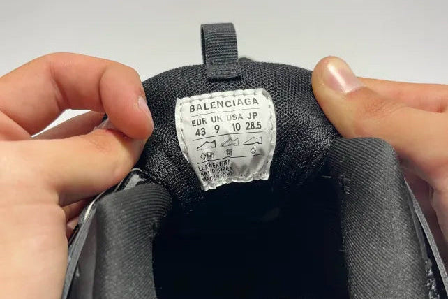 BALENCIAGA Track - Black