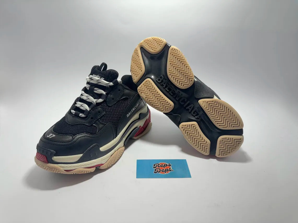 BALENCIAGA - Triple S