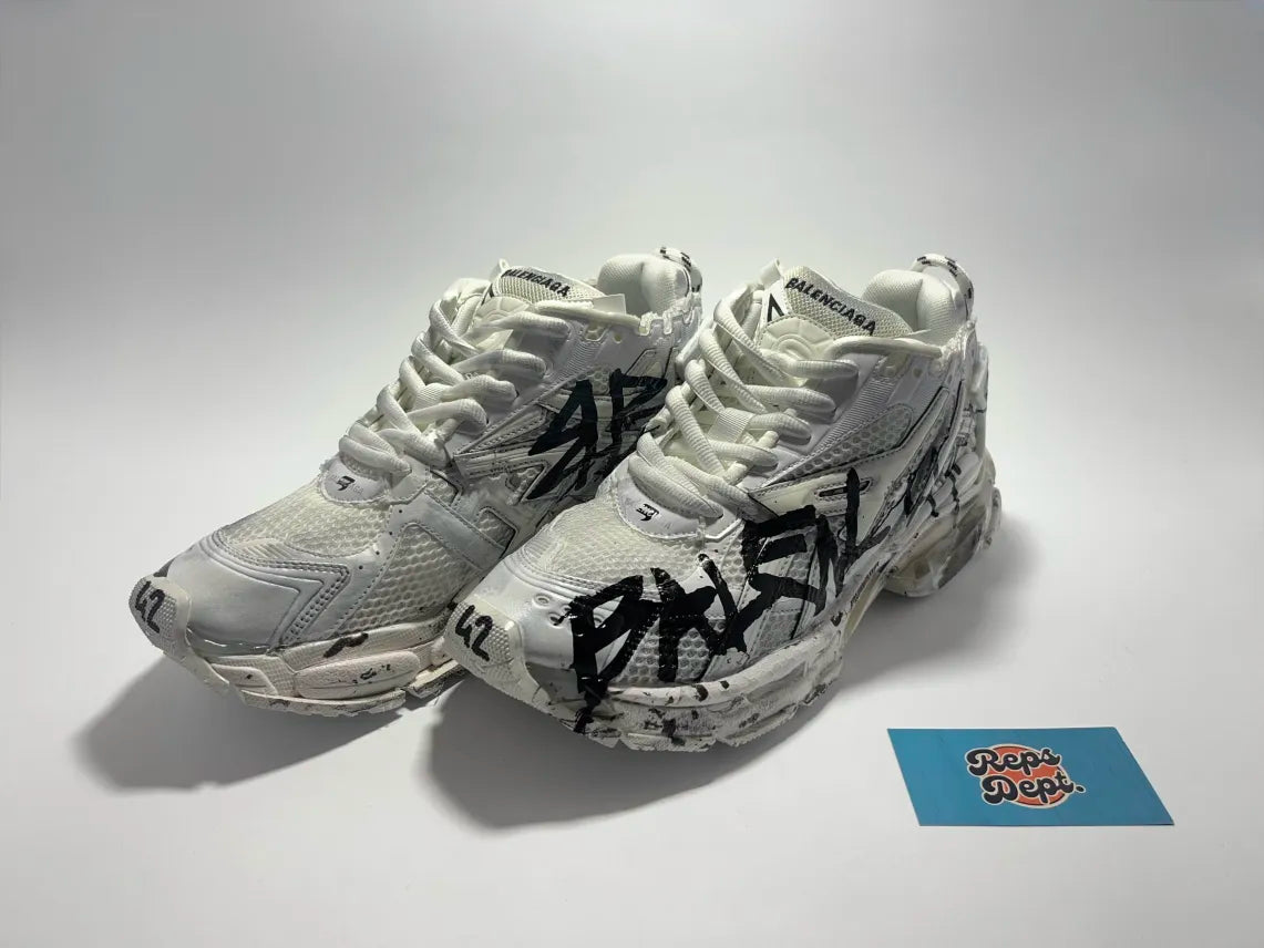 BALENCIAGA Runner - White Graffiti