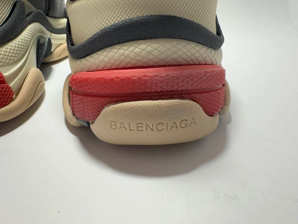 BALENCIAGA - Triple S