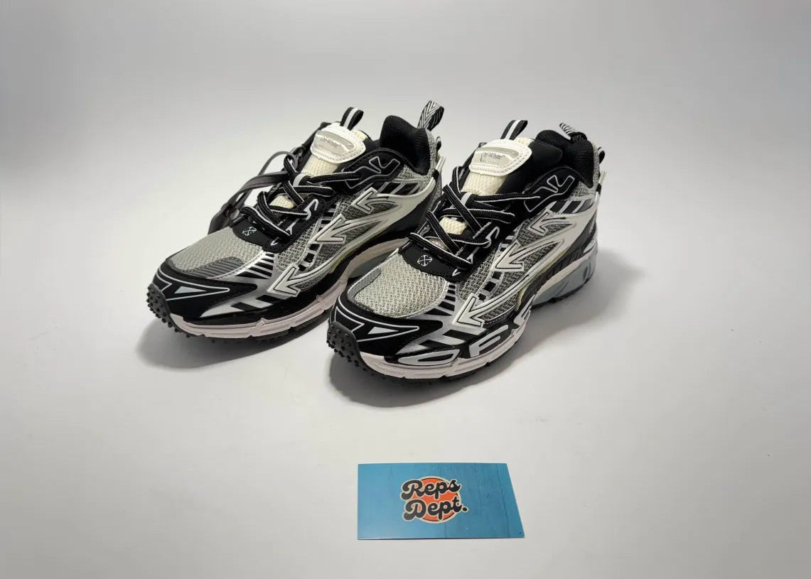 OFF WHITE - Be Right Back Black & White