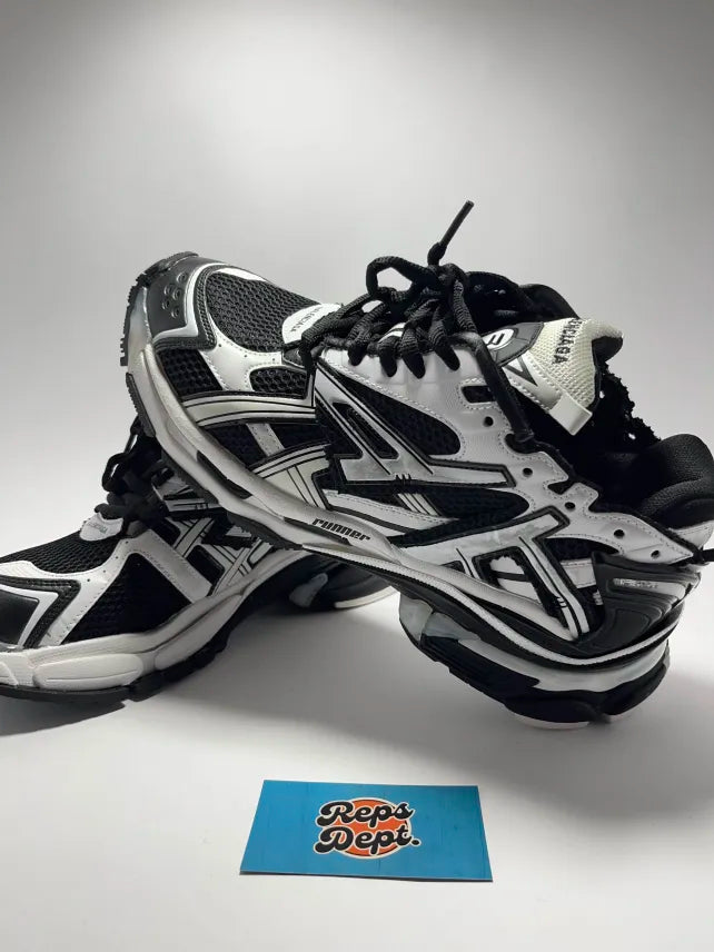 BALENCIAGA Runner - White Black